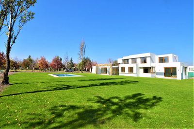 Principal view
