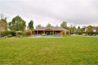 Principal view