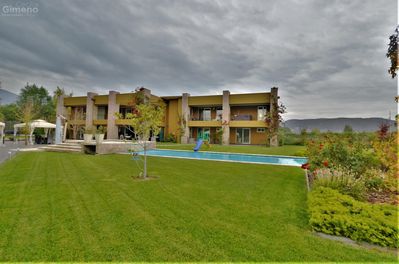 Principal view