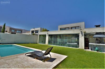 Principal view