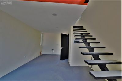 Principal view