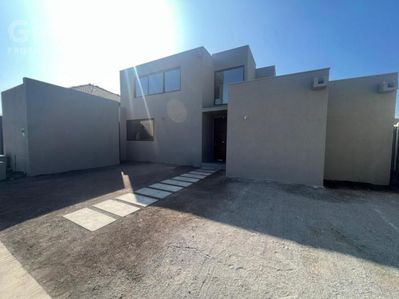 Principal view