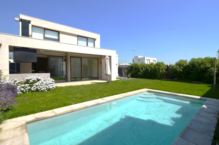 Casa en Arriendo, Piedra Roja