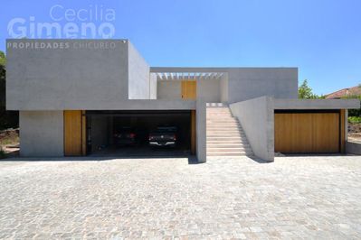 Principal view