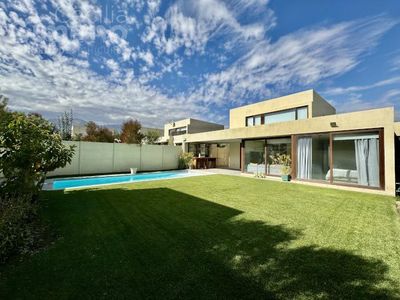 Principal view