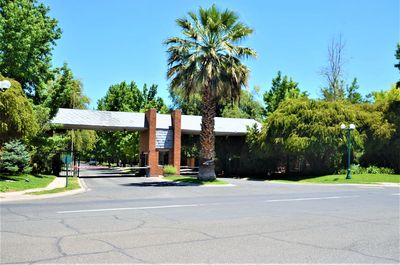 Principal view