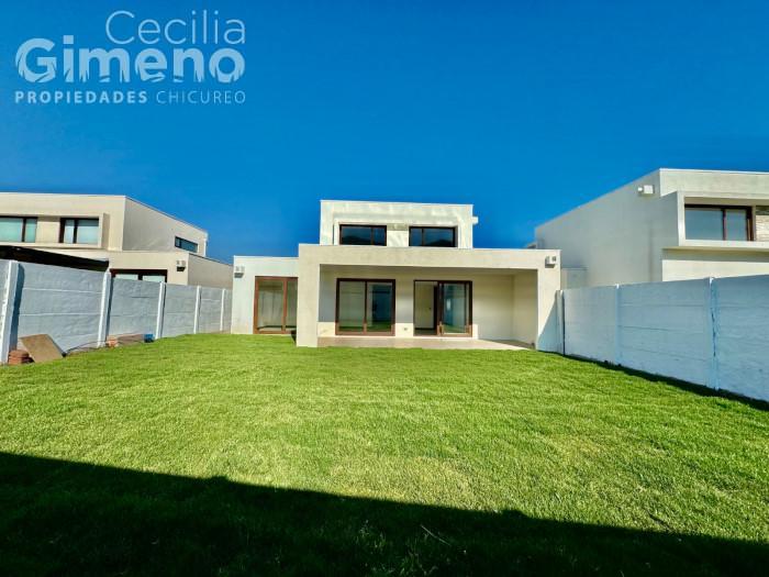 Casa en Arriendo, Piedra Roja