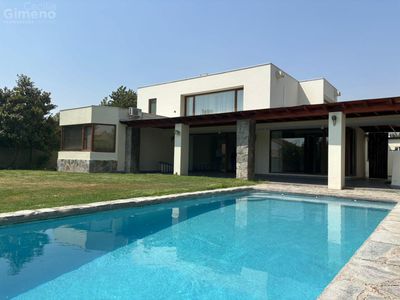 Principal view