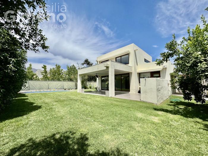 Casa en Arriendo, Piedra Roja