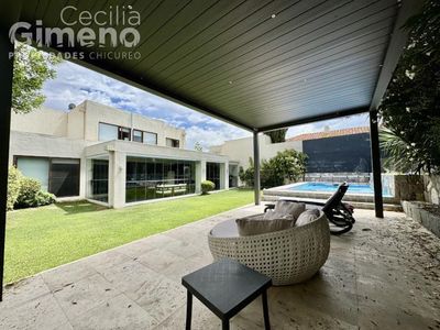 Principal view