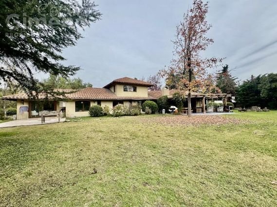 Casa en Arriendo, Chicureo Centro