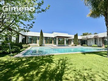 Casa en Arriendo, Chicureo Centro