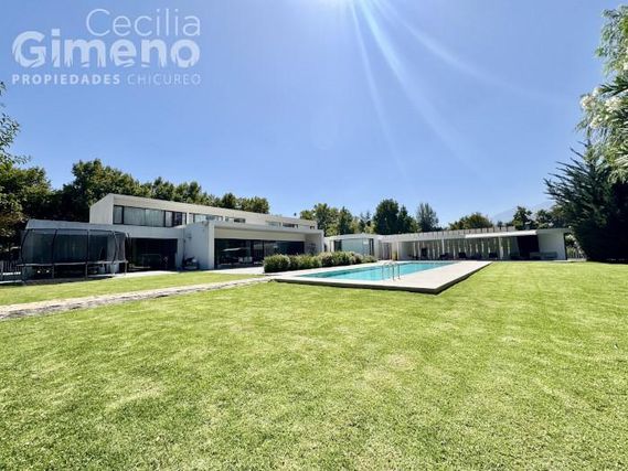 Casa en Venta, Chicureo Centro