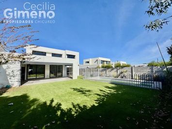 Casa en Venta, Piedra Roja