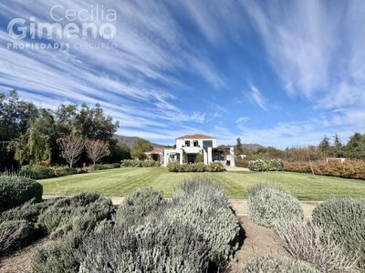 Casa en Venta, Chicureo Centro