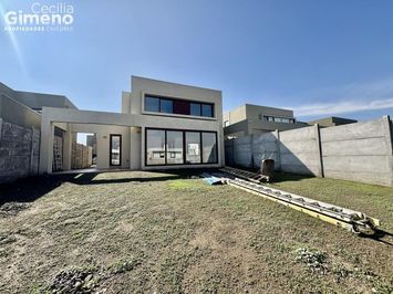Casa en Venta, Piedra Roja