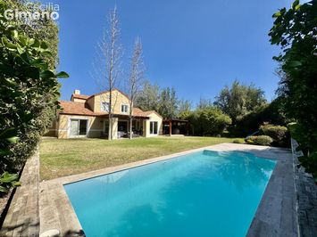 Casa en Venta, Piedra Roja